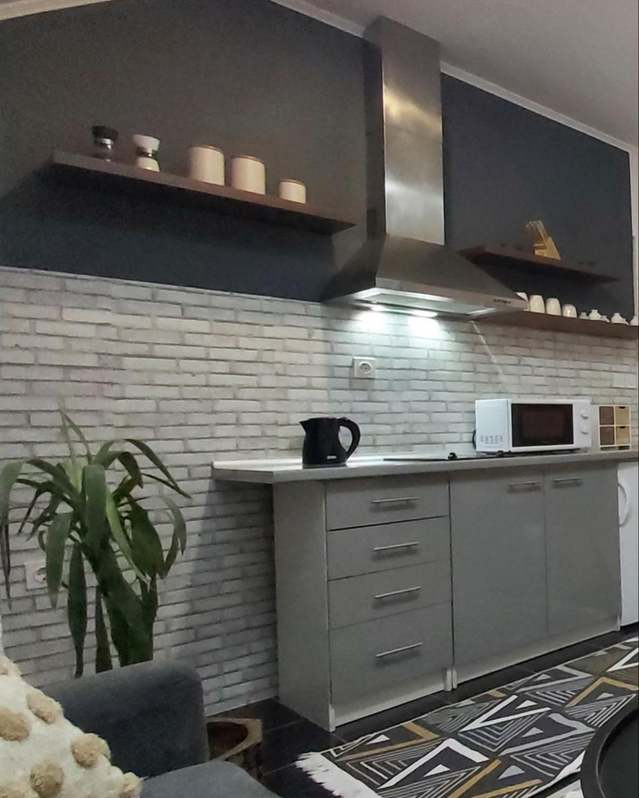 Zara Apartment With Terrace Near Old Town Мостар Екстериор снимка