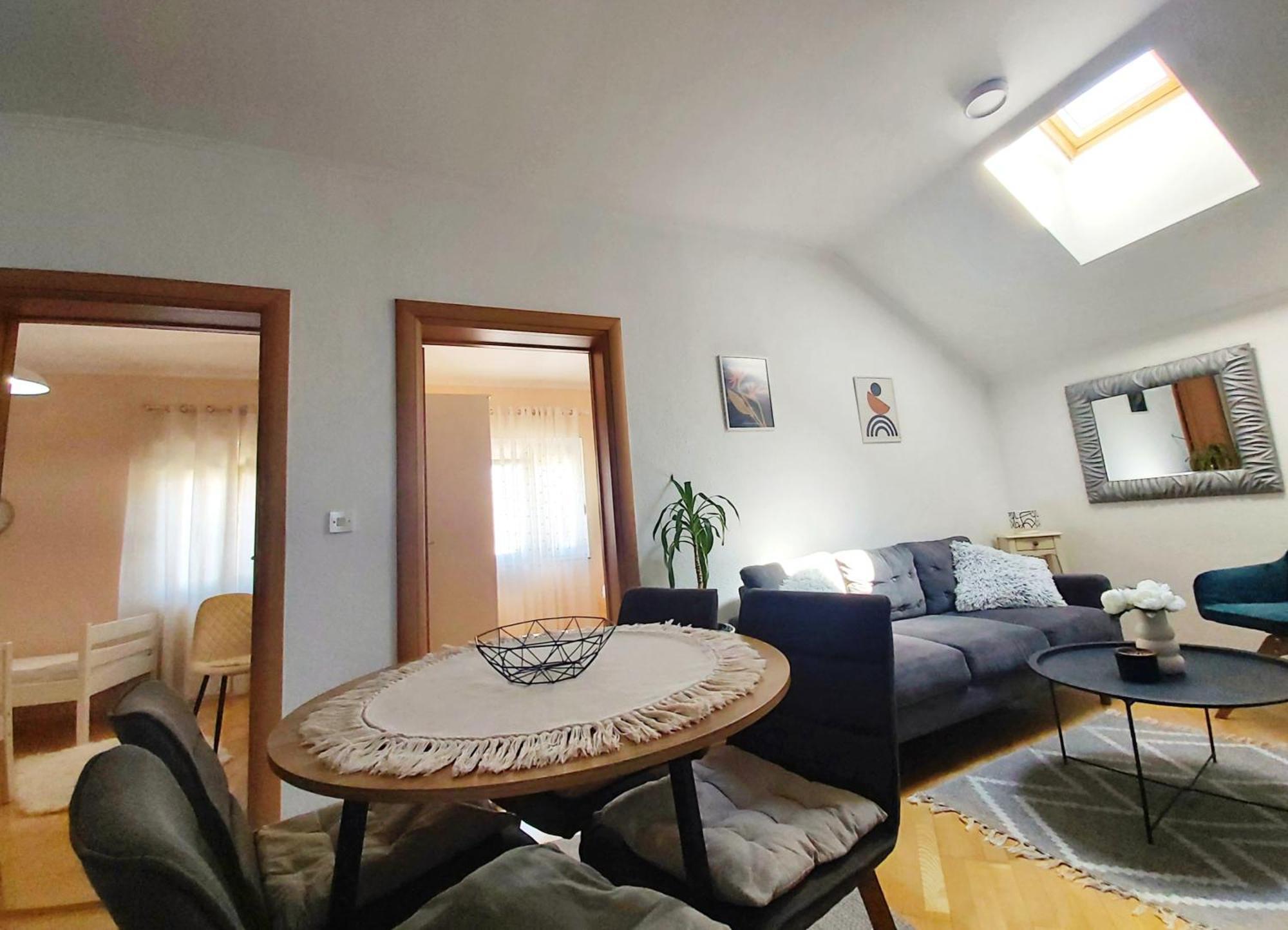 Zara Apartment With Terrace Near Old Town Мостар Екстериор снимка